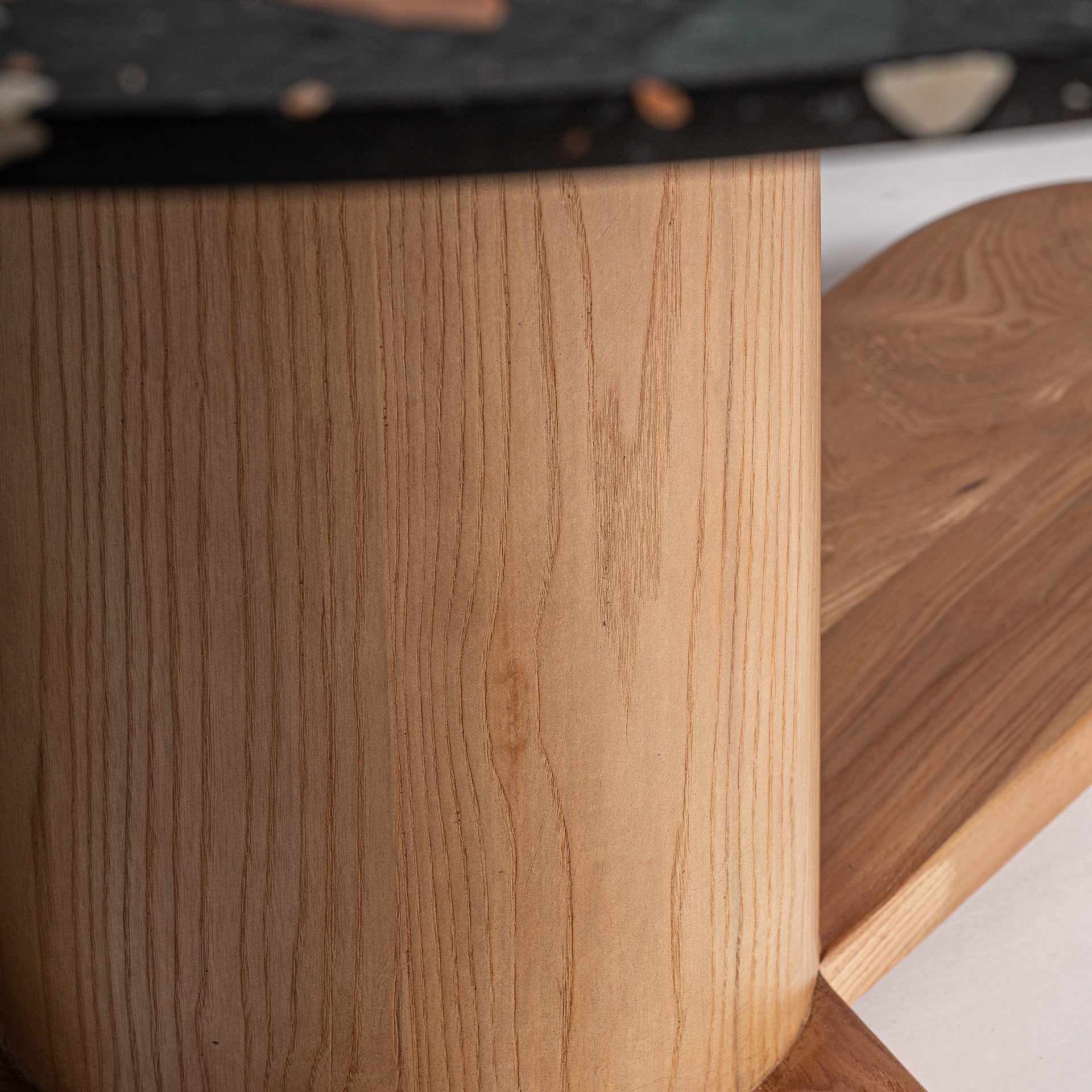 BUDHIR DINING TABLE